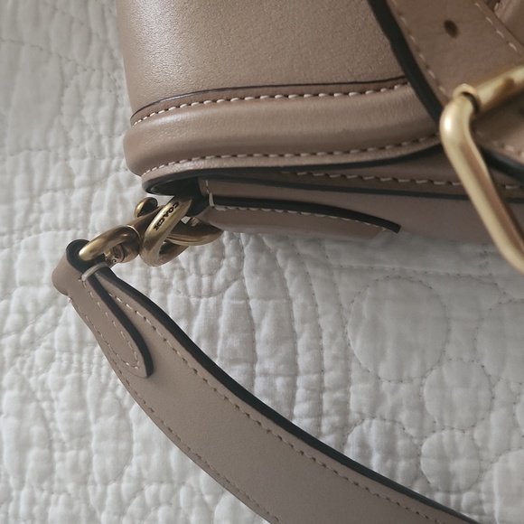 Coach, Jennifer Lopez  Beat Saddle bag - Picture 6 of 16